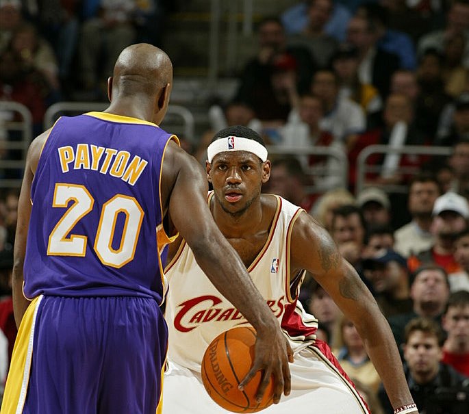 mannycg7's tweet photo. LeBron James is this old…

Gary Payton
Gary Payton ll 

(Thread) https://t.co/DsDcUjEL5N
