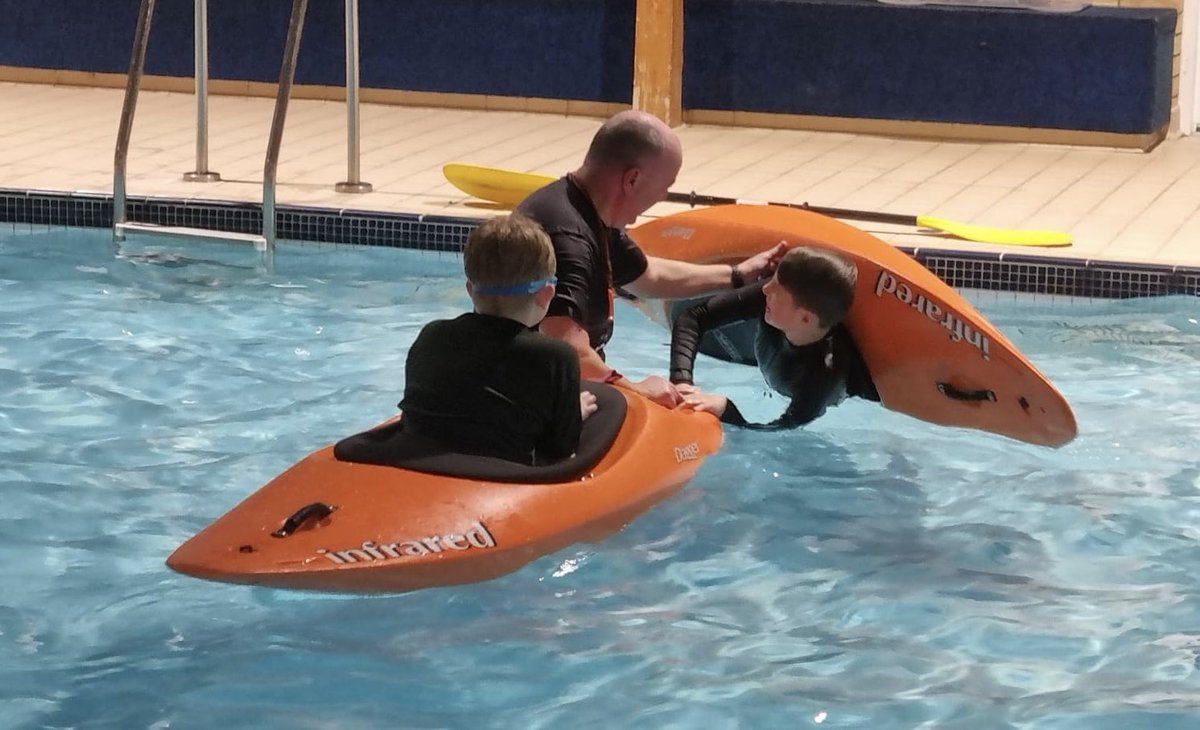 Watchetscouts's tweet photo. Last night our #RNSeaScouts were practising their #kayaking capsize drills & Eskimo rescues thanks to @hoburneholidays #BlueAnchor . @SomersetScouts @MoorsAndCoastal @scouts https://t.co/rXXB8WrOFZ