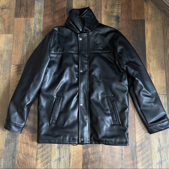 BernardGJacobs's tweet photo. So good I had to share! Check out all the items I'm loving on @Poshmarkapp #poshmark #fashion #style #shopmycloset #pobeda #anntaylor #rrosso: https://t.co/EdewS8qSIR https://t.co/hte4MiodXj