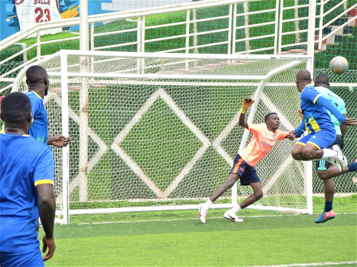 mbalwacl's tweet photo. MATCH Day 6

#LUBCAV

#soccerdribbling
#soccerlegue #soccer #soccerlove #league #soccerlovers https://t.co/okrGBNnfmr