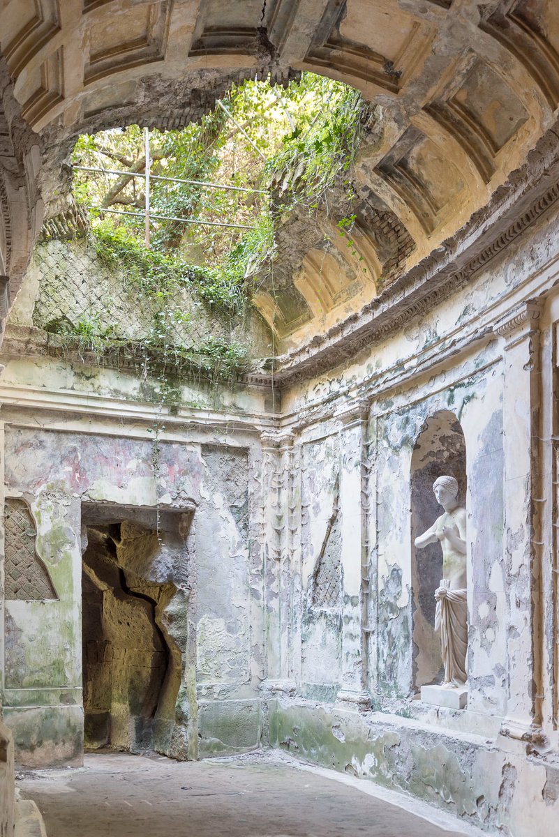 ColeccionMMoret's tweet photo. In Modo Antico
#Criptopórtico del Jardín Inglés. Reggia di #Caserta
https://t.co/zcdkvYEdjg https://t.co/4vqsbK9IzJ