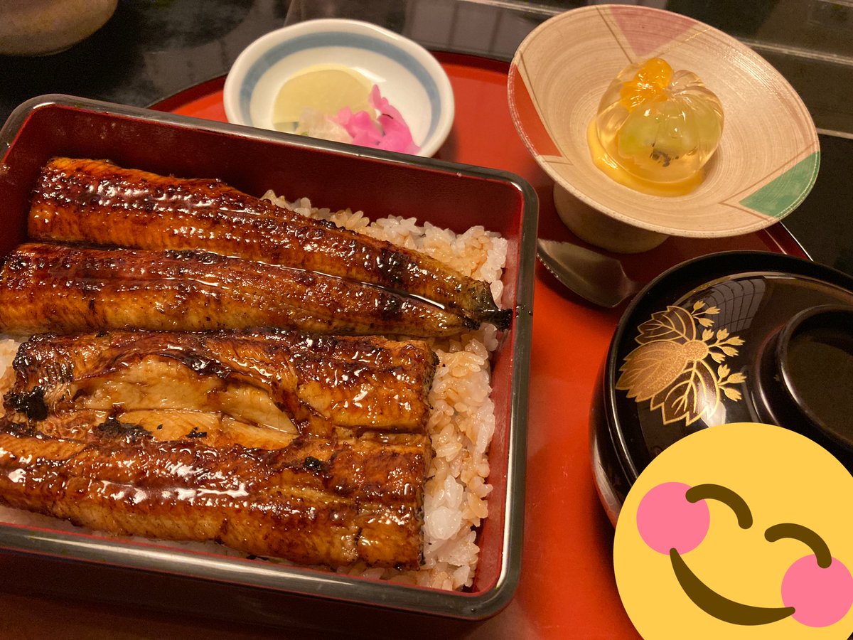 今日は月に一度の豊川稲荷参拝でした
いいことがあったので鰻を喰らいました 