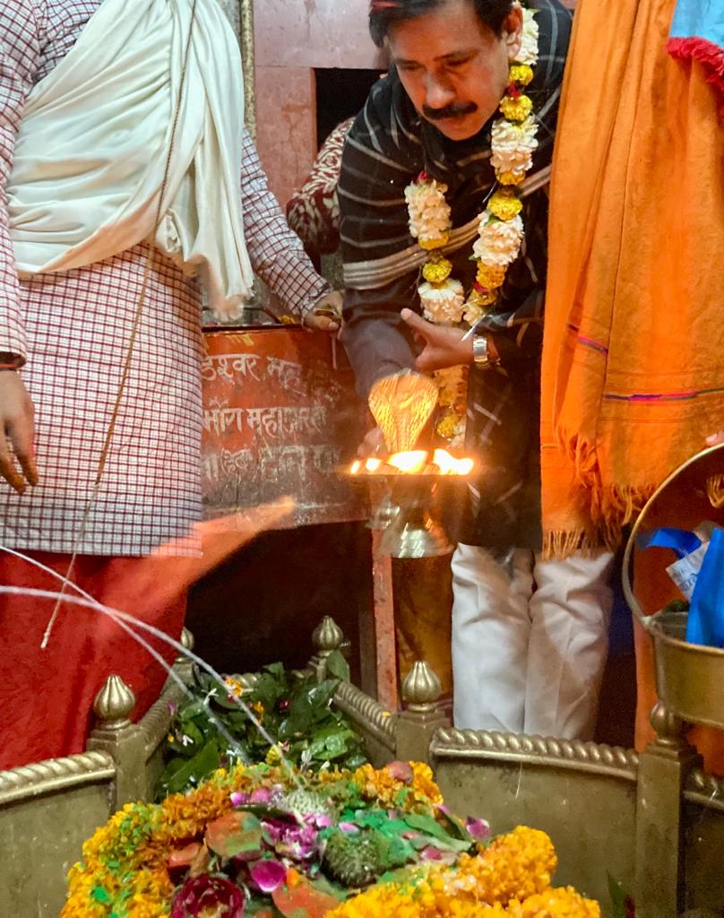 AnilRajbharbjp's tweet photo. आज वाराणसी|
श्री मार्कंडेय महादेव जी का दर्शन-पूजन... https://t.co/KJ8X7ZMOUP
