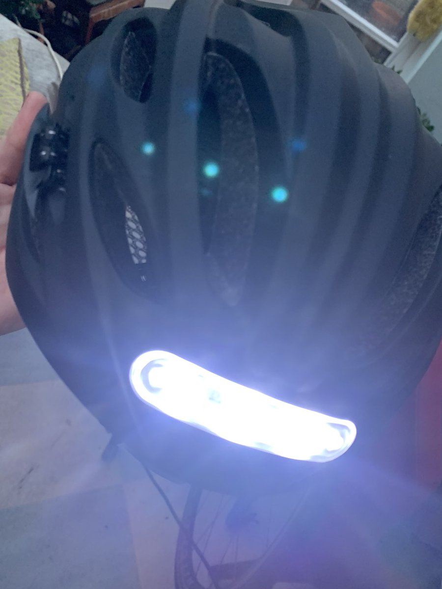 heads_electric's tweet photo. Calling all eScooter and eriders , uniwheel #wearahelmet with lights . We sell them online .Please make yourself visible , be safe , be seen #escooter #eriders #roadsafety wearing lights on a helmet will help with acceptance out there . Please #retweet thank you https://t.co/jvcFM5qQbQ