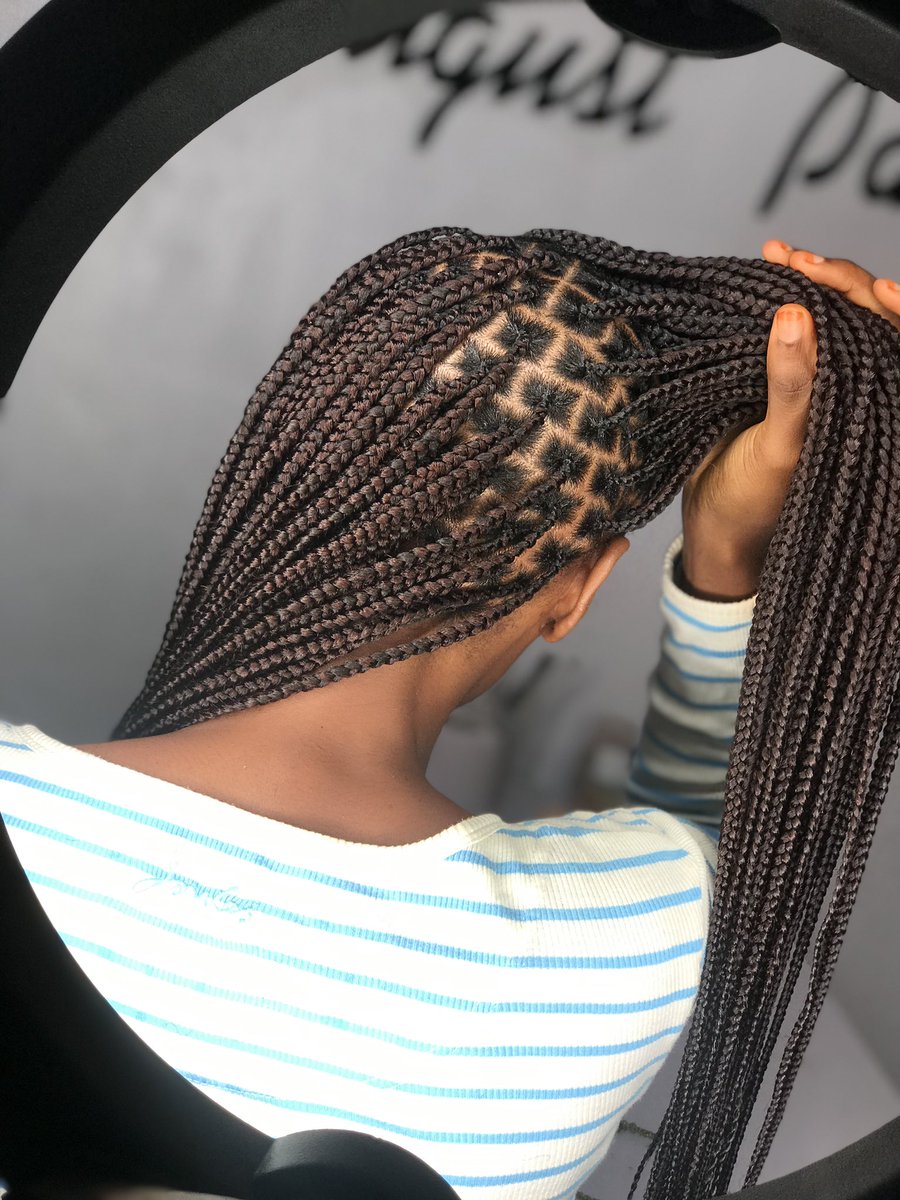 AugustPalace's tweet photo. Short or long? Which do u like ? 
.
Category: Braids 
Duration: 1hr 45mins  and 3hrs respectively 
Location: Opposite aroma eatery, abayomi, iwo road Ibadan. 

I’m still available for braids today. #braidsinibadan #augustpalace https://t.co/ojo0yYvnDW