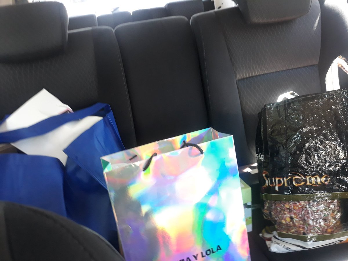 Jam_Twitt's tweet photo. Nakarating n po kay #AnjiSalvacion ang mga gifts nio po. Pm lang po for assistance. :) https://t.co/0MEuxTWgz9
