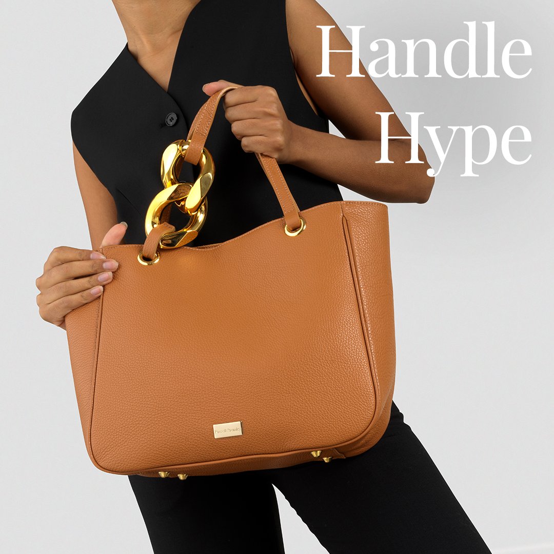 randbofficial's tweet photo. From folded bamboo details, chain accents and reworked leathers, statement top handles take centre stage this season.
#russellandbromley #RBWinter #totebag
https://t.co/Zw4r4t7njV https://t.co/HSA63d1nsl