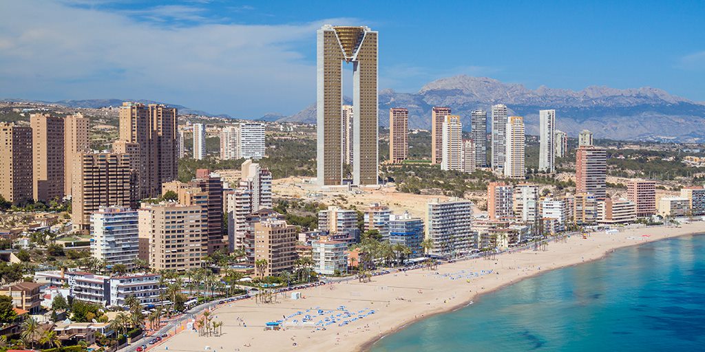 EspanaEnLatam's tweet photo. The historic #Benidorm Music Festival returns full of surprises. This year the winner will represent us on @Eurovision.🗓 From Jan. 26 to 29 enjoy the best performances! 🎤
👉https://t.co/oaD9kL9jrp
#YouDeserveSpain #VisitSpain #SpainEvents #Alicante @C_Valenciana https://t.co/m48wMYsXJN