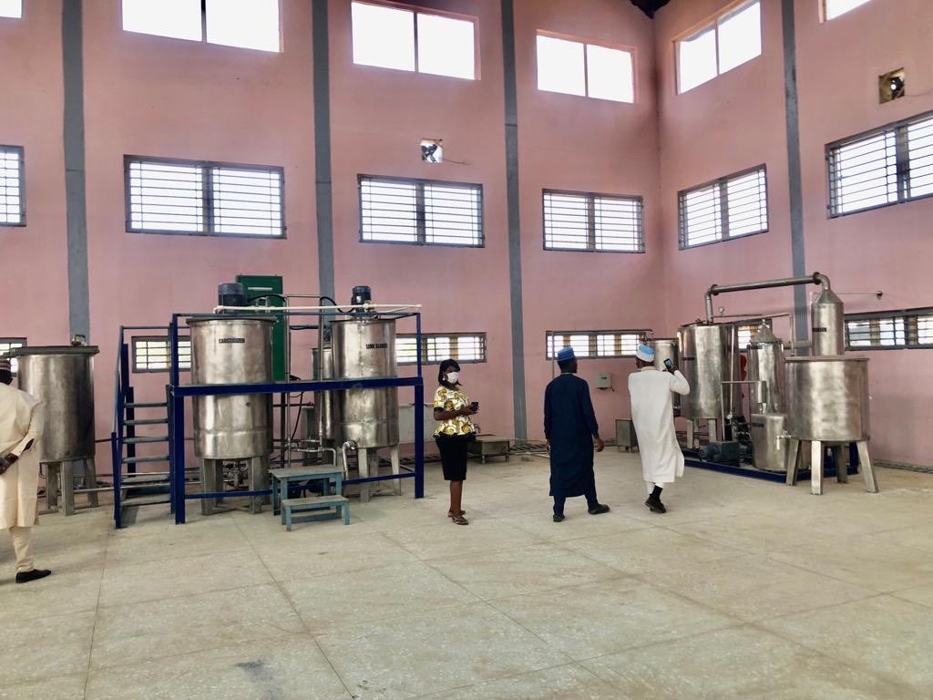 MohdHAbdullahi's tweet photo. #ZariaProjects @MBuhari, @toluogunlesi, @FmstNg, @offialfmstng
Commissioned a Pilot Plant for the production of Precipitated Calcium Carbonate (PCC) for Pharmaceutical & Allied Industries at @NarictZaria on behalf of the HE the President. https://t.co/VdcrNcRVYq