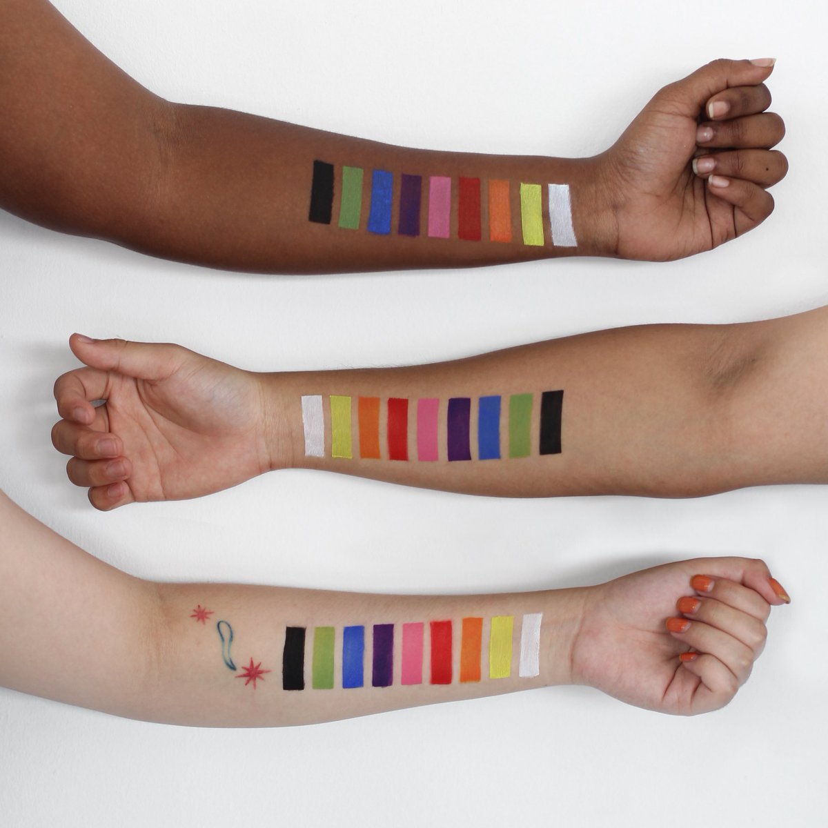afierohim's tweet photo. Meet @strangerousco very first product, Mata-mata liners : Essential palette! 👽✨ https://t.co/JJrZyJKJ7x