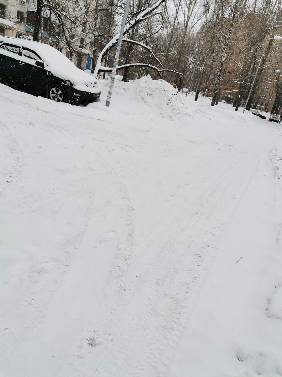 mod_nas_'s tweet photo. Благодарю за хорошую расчистку двора) https://t.co/qyLxNYP5ff