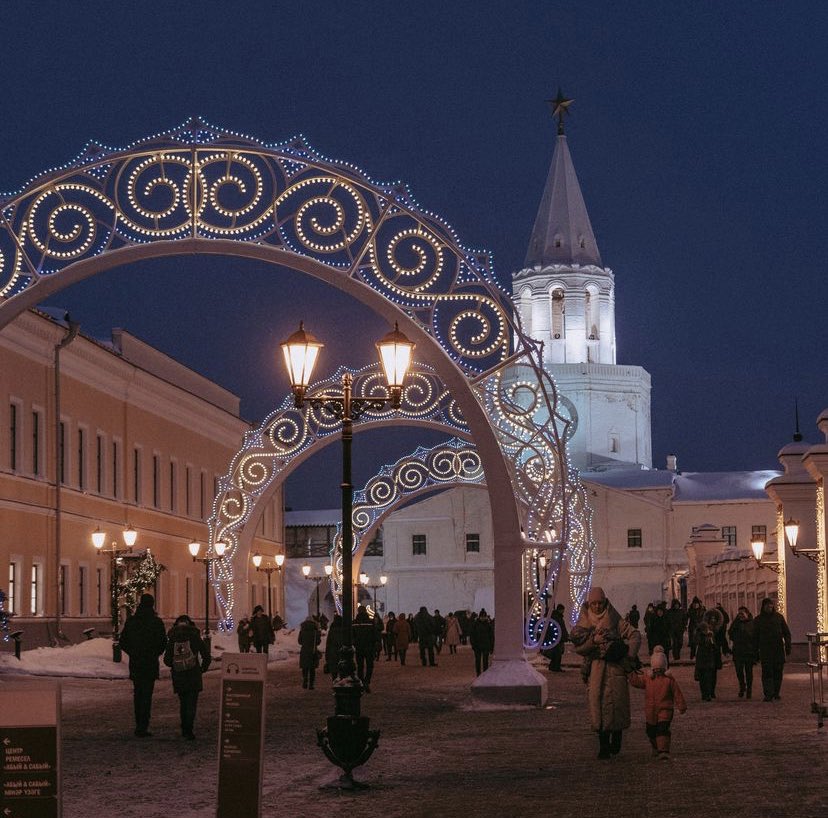 Сегодня Музею-заповеднику «Казанский Кремль» исполняется 28 лет! 
Центр «Эрмитаж-Казань» и ещё 6 музеев Казанского Кремля расположились на территории Музея-заповедника.
Мы будем рады видеть Вас в любое удобное время!☺️