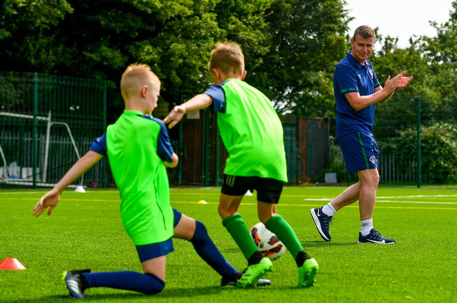 📢 CALLING ASPIRING COACHES

Get involved in this year's FAI Camps ⚽️ with some fantastic opportunities to avail of

Full Info 👉 fai.ie/domestic/news/…

#GrassrootsFootball