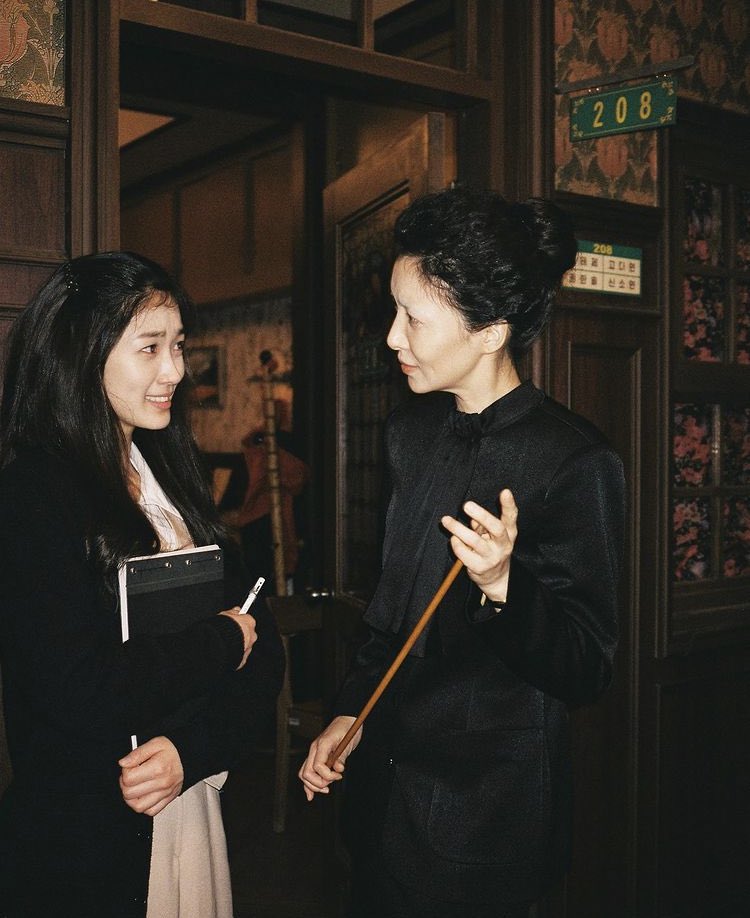 hyeyoonfiles's tweet photo. hyeyoon instagram update ft ms.pi https://t.co/TLt3h9f8WW