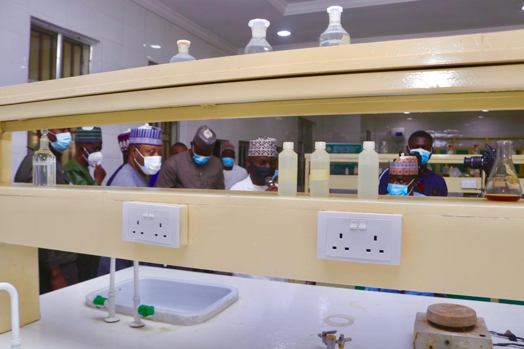 MohdHAbdullahi's tweet photo. #ZariaProjects
Today, with @MBuhari support for #RnD activities in @NarictZaria,I commissioned the upgraded Chemical, Biological, Nuclear & Explosive Decontamination Facilities Laboratory to enhance @FmstNg research capabilities.
@toluogunlesi https://t.co/XyMNcxliAX