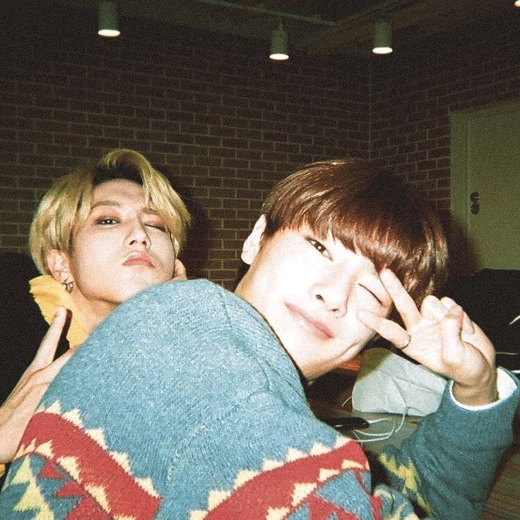dreamerloly's tweet photo. такие фотки самые драгоценные 💔 https://t.co/nwpGGn8wIG