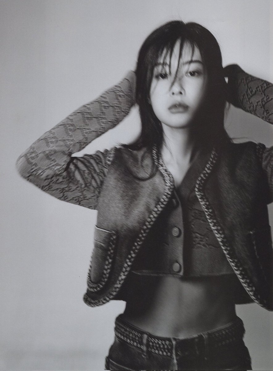 hyempics's tweet image. we gotta go crazy for this hyewon! 🥵