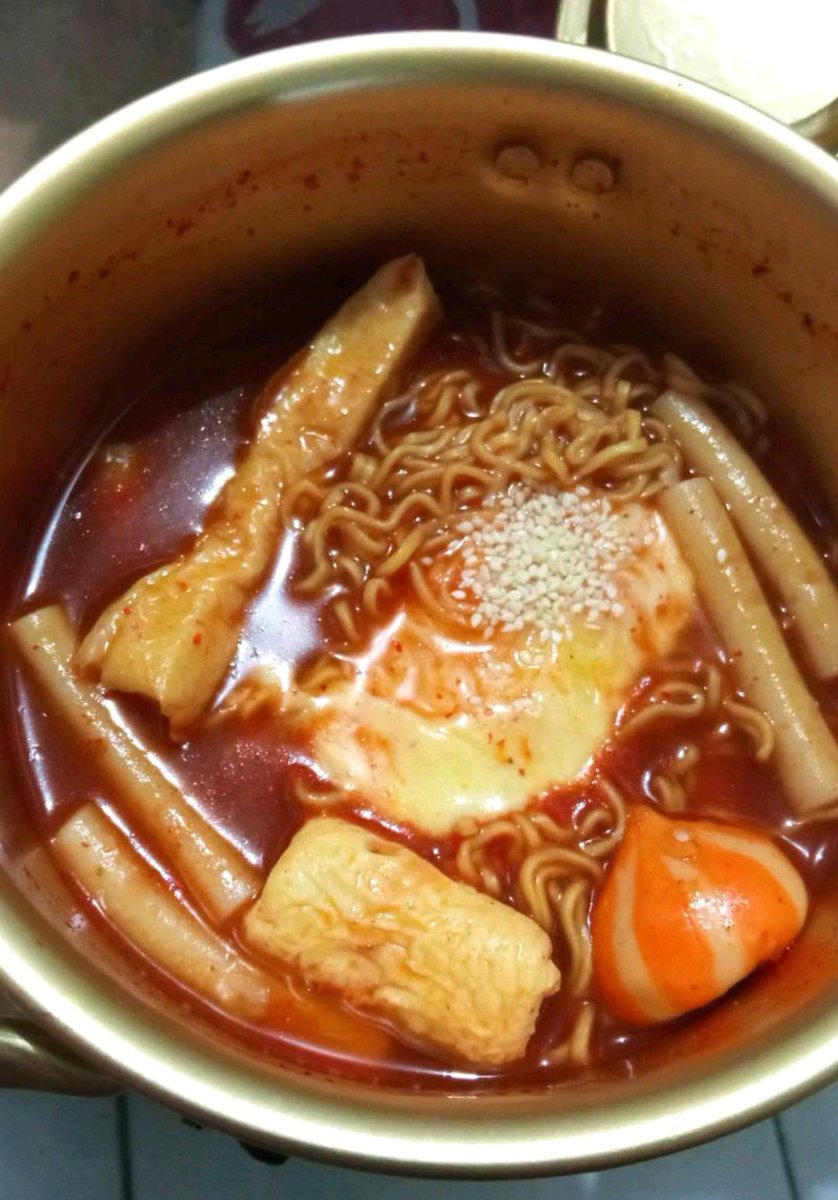 gdlrhn_'s tweet photo. sakit minum obat ❌
sakit makan pedes ✅✅

Emang bener sih, makan pedes obat dari sakit, sekali liat langsung sembuh 🤪 

belinya disini 🌹
https://t.co/e0gpvug2Bu

#racunshopee #Shopee #zonajajan #zonauangᅠ https://t.co/AWT7CJDnse
