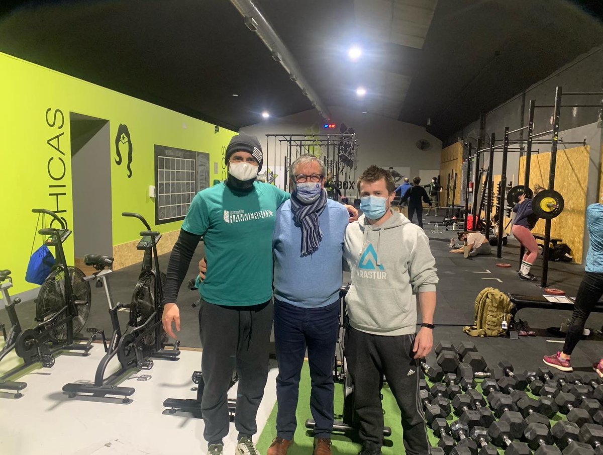 salvamacias59's tweet photo. Semana ilusionante , viajando consiguiendo cosas para los que lo necesitan , desde el voluntariado real, deporte y solidaridad, próximamente 2.100 desayunos ,  repartidos alimentos para  más de 500 personas , feliz como una perdiz y además aumentando el nivel de entrenamientos https://t.co/GmptEVoYUw