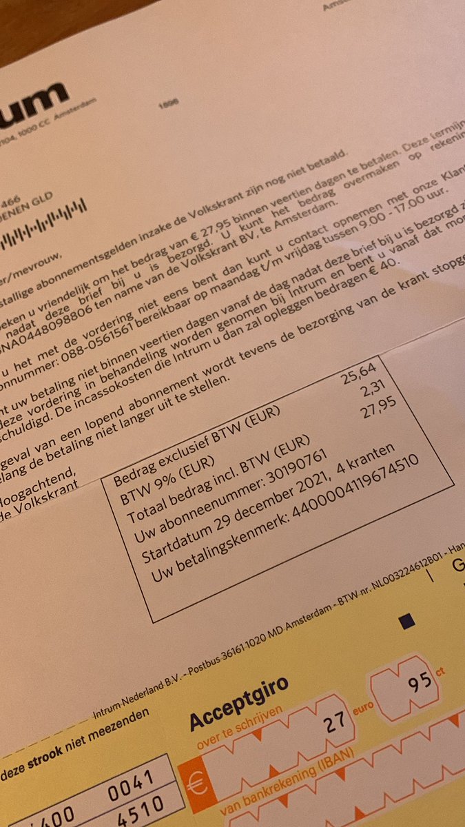 GerrianneJansen's tweet photo. @volkskrant Al 8 weken weten jullie op zaterdag mijn brievenbus niet te vinden. #krantnietontvangen. Maar een betalingsverzoek weet de weg wel. Hoe kan ik jullie bereiken om het hier over te hebben? https://t.co/B9hz5kDYIR