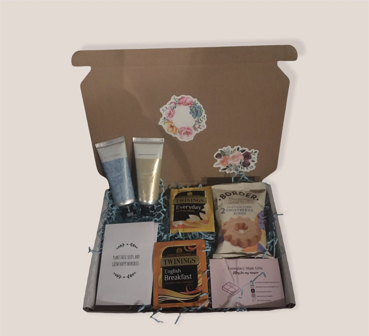 ExemplaryMade's tweet image. #happysaturday 

We have lots of lovely letterbox gifts for any special occasion 🎁 

Birthdays 🥳
Valentines Day ❤️
New Baby 👶🏻 
Anniversary 🤍
Wedding 💍 

We have you covered ❣️

Etsy.com/uk/shop/Exempl…

#UKGiftHour #UKGiftAM