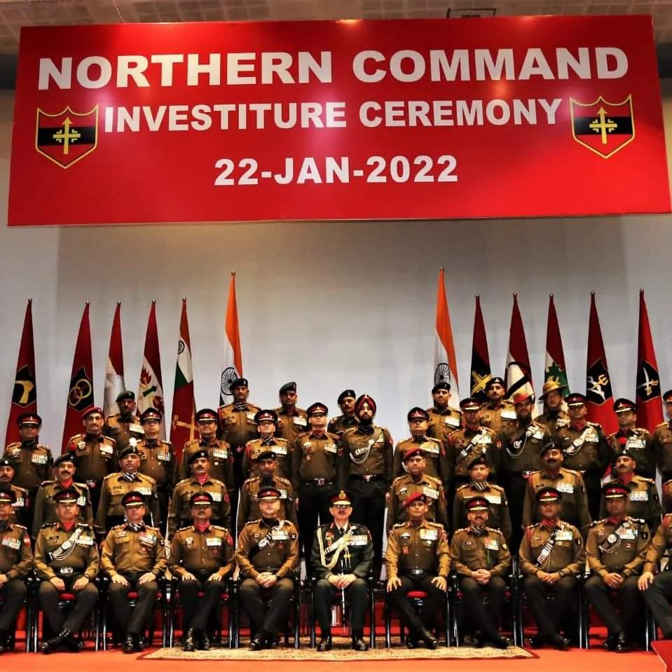#LtGenYKJoshi, #ArmyCdrNC presented 40 GOC-in-C Appreciation & 26 GOC-in-C Certficate of Appreciation during Northern Command #InvestitureCeremony2022; commended all units for their professionalism & operational preparedness.

#indianarmy
#strongandcapable
#amritmahotsav