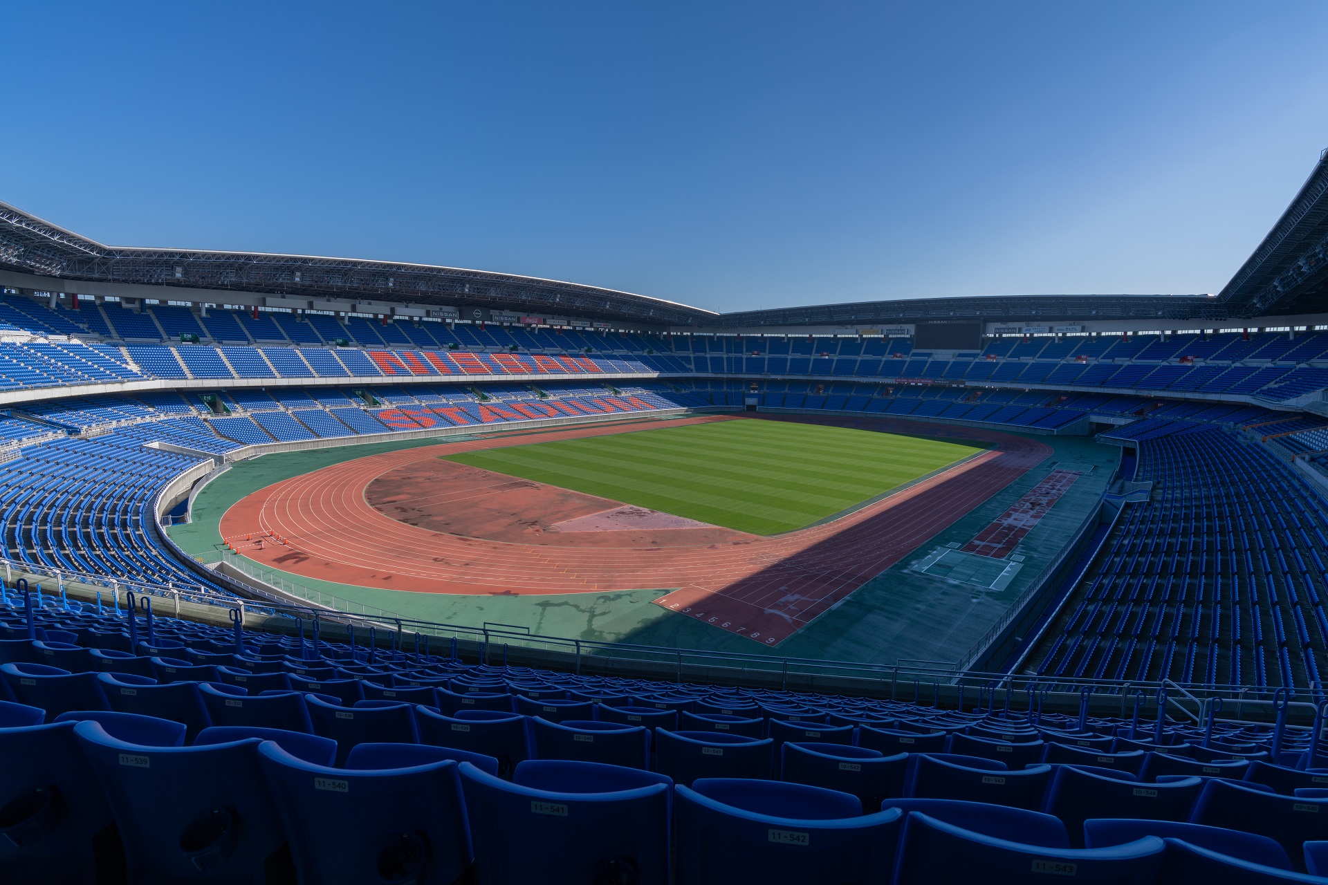 新横浜公園 日産スタジアムからのお知らせ 22年6月11 12日に Mr Children 30th Anniversary Tour 半世紀へのエントランス の開催が決定いたしました 皆様のご来場 お待ちしております 日産スタジアム コンサート ライブ T Co