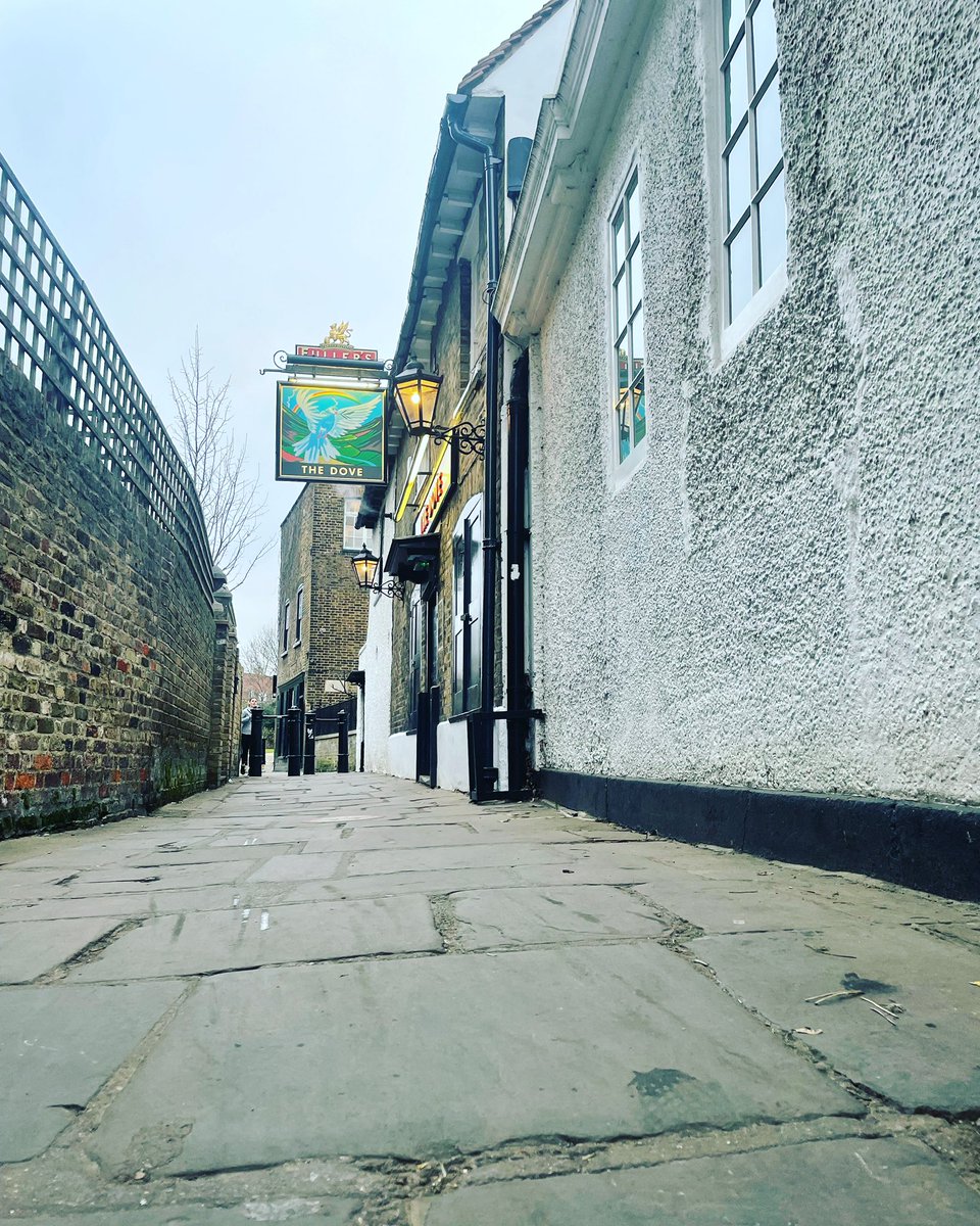 ⚠️ Important announcement ⚠️ We will be closing early (4pm) on Monday 24th January for our Christmas Party! After such a crazy year and a tough December, our team can finally let their hair down and enjoy a night in the town! We will be back on Tuesday for business as usual!