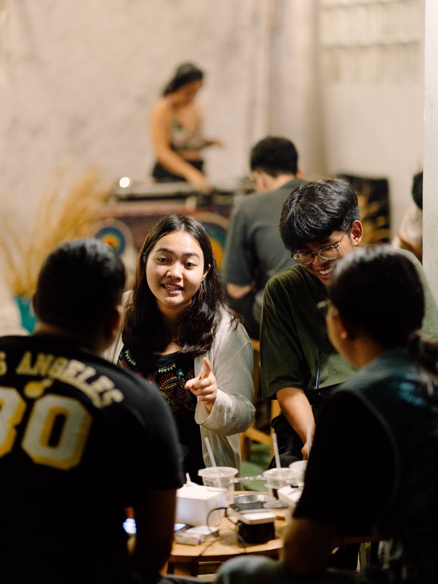 SuboFamily's tweet photo. Terimakasih banyak Semarang! Suka sekali tempatnya mas @_rodra_ ; Kopi Susu Bu Lurah 🤍🤍 https://t.co/9ePuWZuL59