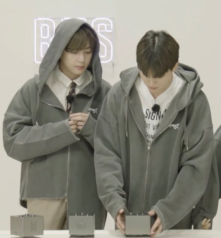 taekook tweet media