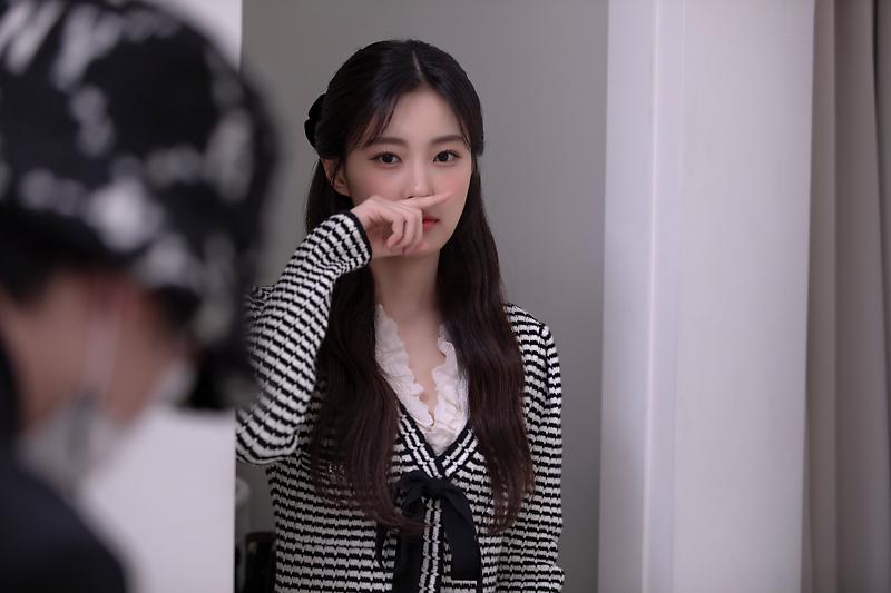 hyewon_like's tweet image. #강혜원 1인칭 라이브 비하인드📸