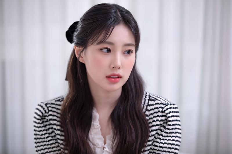 hyewon_like's tweet image. #강혜원 1인칭 라이브 비하인드📸