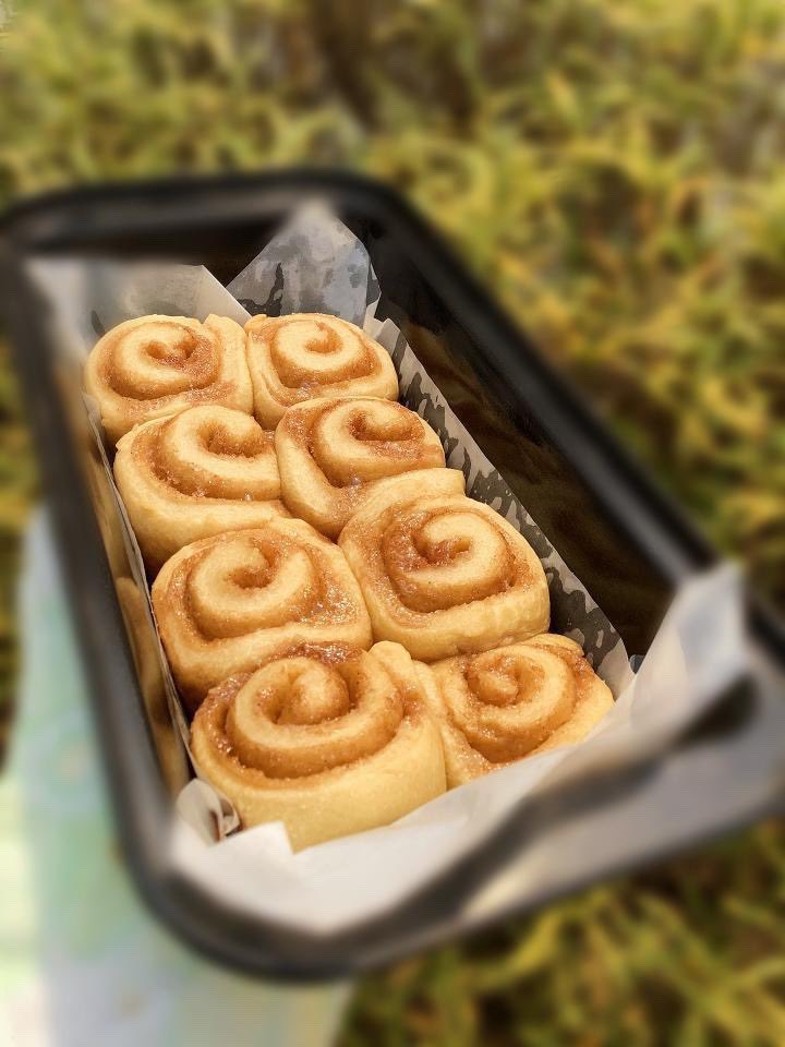 dulcet_treats's tweet photo. Soft, fluffy and yummy cinnamon rolls😋🤤
How do you love your cinnamon rolls? With or without glaze?
.
. 
#cinnamonrollsinibadan #bakerinibadan #ibadantwittercommunity https://t.co/E5m2X1VKNk