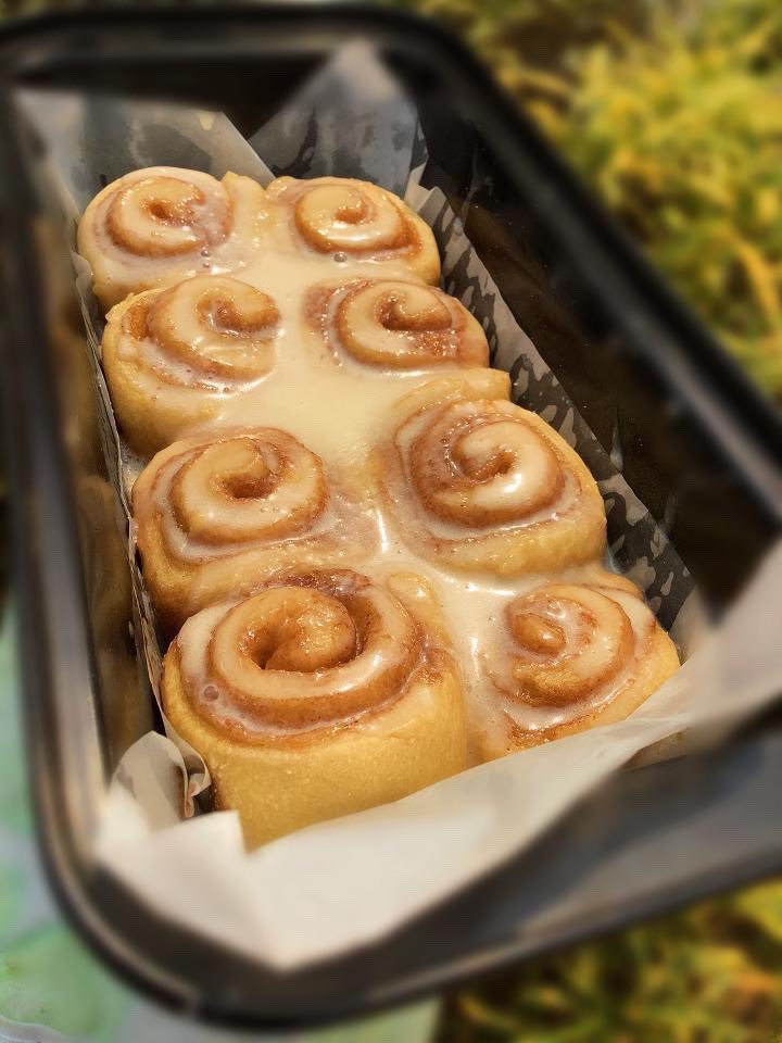 dulcet_treats's tweet photo. Soft, fluffy and yummy cinnamon rolls😋🤤
How do you love your cinnamon rolls? With or without glaze?
.
. 
#cinnamonrollsinibadan #bakerinibadan #ibadantwittercommunity https://t.co/E5m2X1VKNk