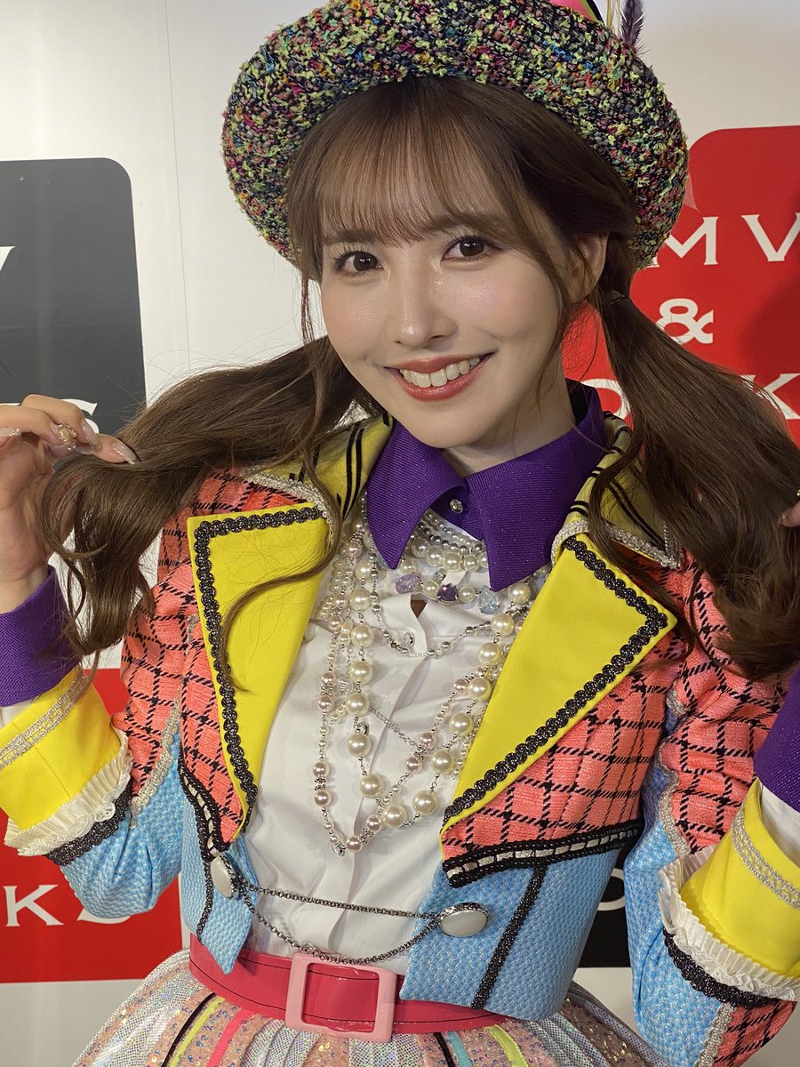 nagashi19's tweet photo. 今日はゆあちゃんの写真集、your selectionの発売記念イベントでした✨
ゆあちゃんと、かへみさんと、いむたんさんと終始わちゃわちゃしてて楽しかった😊
デニムの裾上げとTシャツ膨らます作業しなければw
今日もゆあちゃん可愛すぎ❤️帰って写真集堪能します😍
#三上悠亜 #yua_mikami #yourselection https://t.co/xkXAzv3u5S