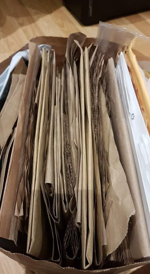patch_happiness's tweet photo. That feeling when you straighten out a bunch of free packing paper to reuse! 

#recycling #reuse #brownpaper https://t.co/nqCCD9mv2C