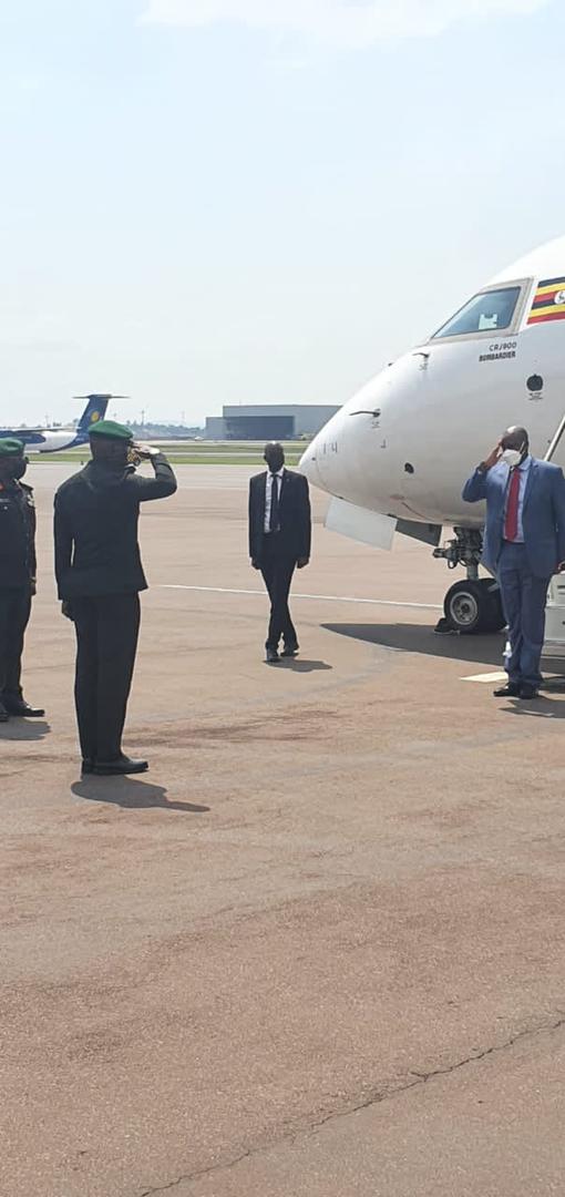 realrwandanews's tweet photo. #Realrwanda: Lt General @mkainerugaba, the son of Uganda's President @KagutaMuseveni , arrives in #Rwanda for a one day visit. He is expected to meet with President Paul #Kagame later this afternoon. https://t.co/YMDC93iErp