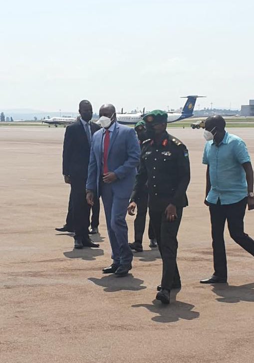 realrwandanews's tweet photo. #Realrwanda: Lt General @mkainerugaba, the son of Uganda's President @KagutaMuseveni , arrives in #Rwanda for a one day visit. He is expected to meet with President Paul #Kagame later this afternoon. https://t.co/YMDC93iErp