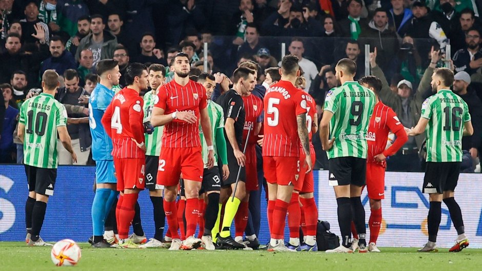 ¿Debería el #SevillaFC romper las relaciones con el RBetis?

RT 🔁 SI
MG ❤ NO