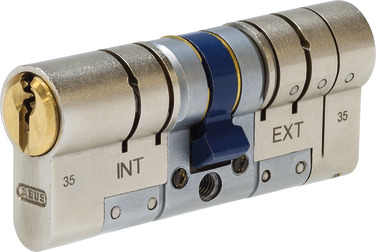 Thinking of improving your safety and surety of your property, Stanleys security Limited are giving you this special offer.

Free security survey to upgrade your home or business to a 3* level.

Ring or message us today to book your appointment today.
Call 01704501336