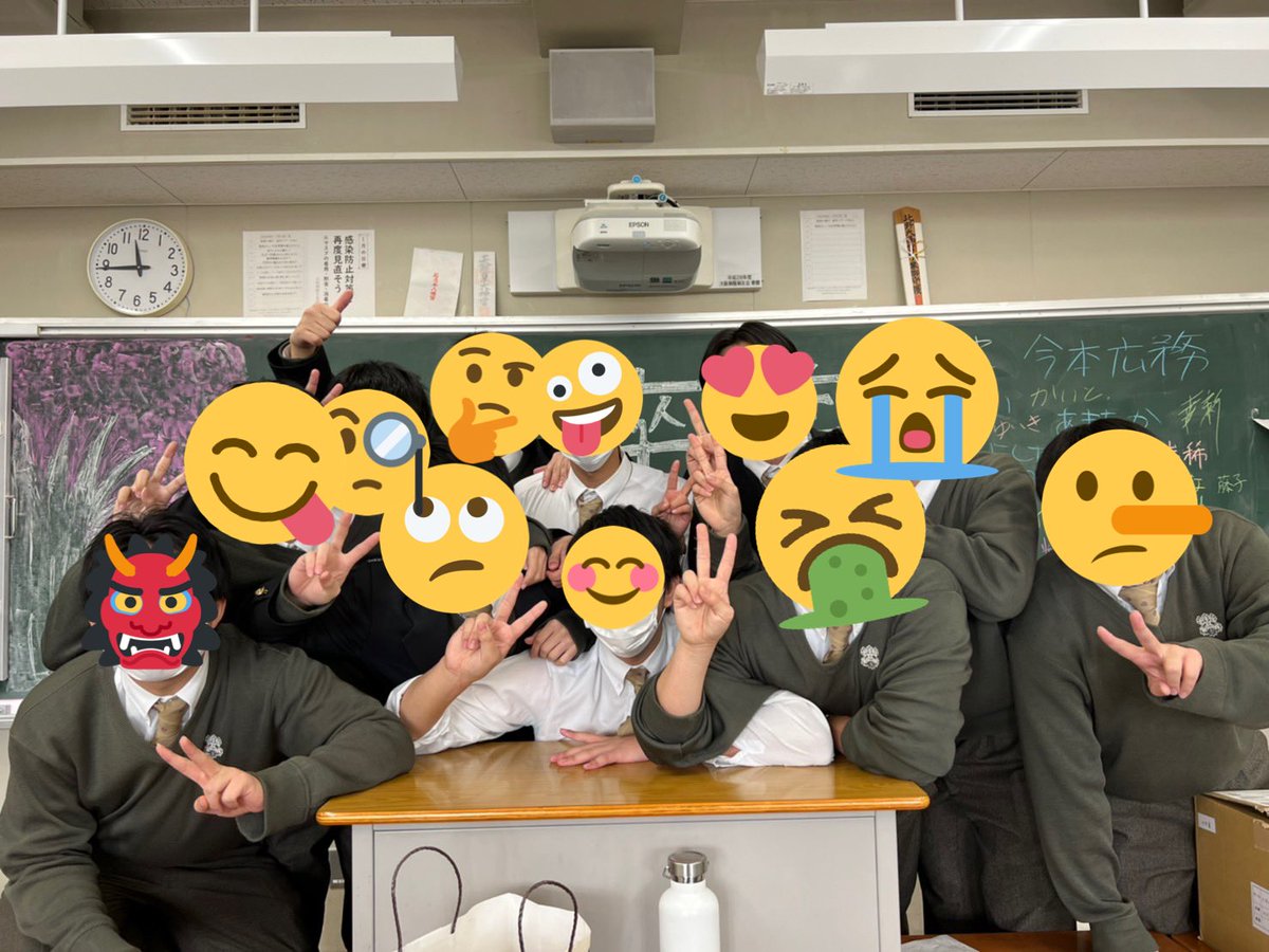 niinyoclan's tweet photo. We are にーにょ！ https://t.co/sEVrgrdNar