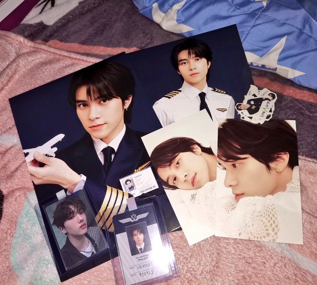 dojaeloves's tweet photo. hendery super duper pogi plus JISUNG SUPER DUPER POGI 😭😭😭😭😭 thank u thank u always @1001cart ~~~
#1001feedbacks https://t.co/e0TBbXpmOP