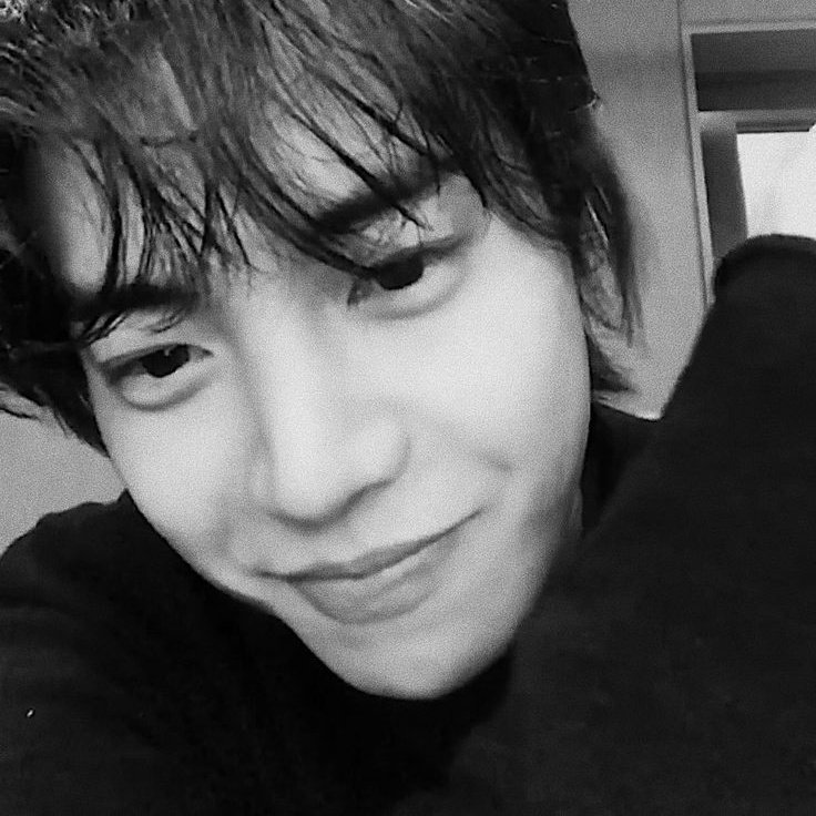 privatejaewone's tweet photo. wishing nothing but only for you to come back. i miss you jaewonie~ https://t.co/jrW6jfI69R