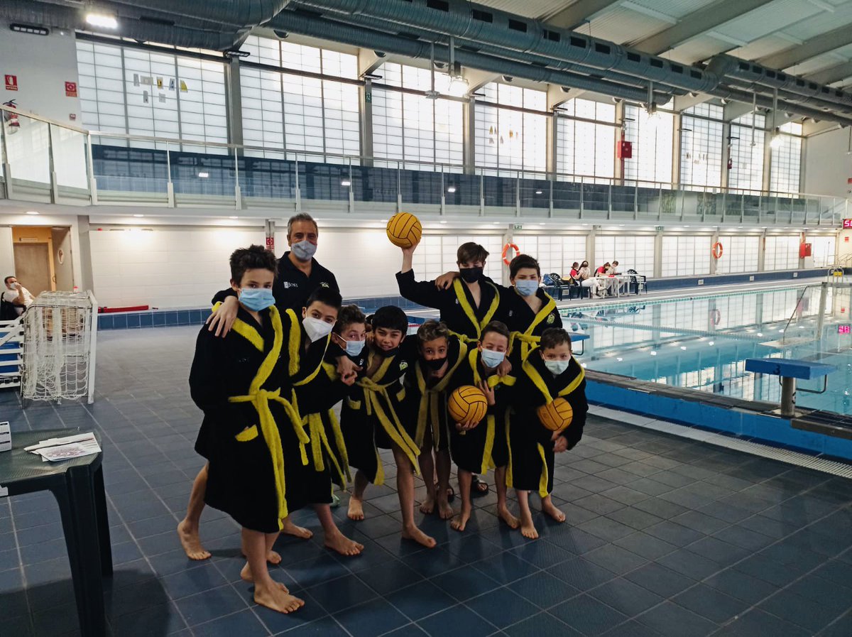 BrainsWaterpolo's tweet photo. El #equipo Alevín Dragons sigue en su senda de #triunfos en #JJDDM @fmn_oficial 

@Colegio_Brains 22 🆚 4 CNT Barajas

Enhorabuena a los equipos por su #compromiso y #entrega. Seguimos creciendo #juntos
#waterpoloMadrid https://t.co/6P8r0nWl64