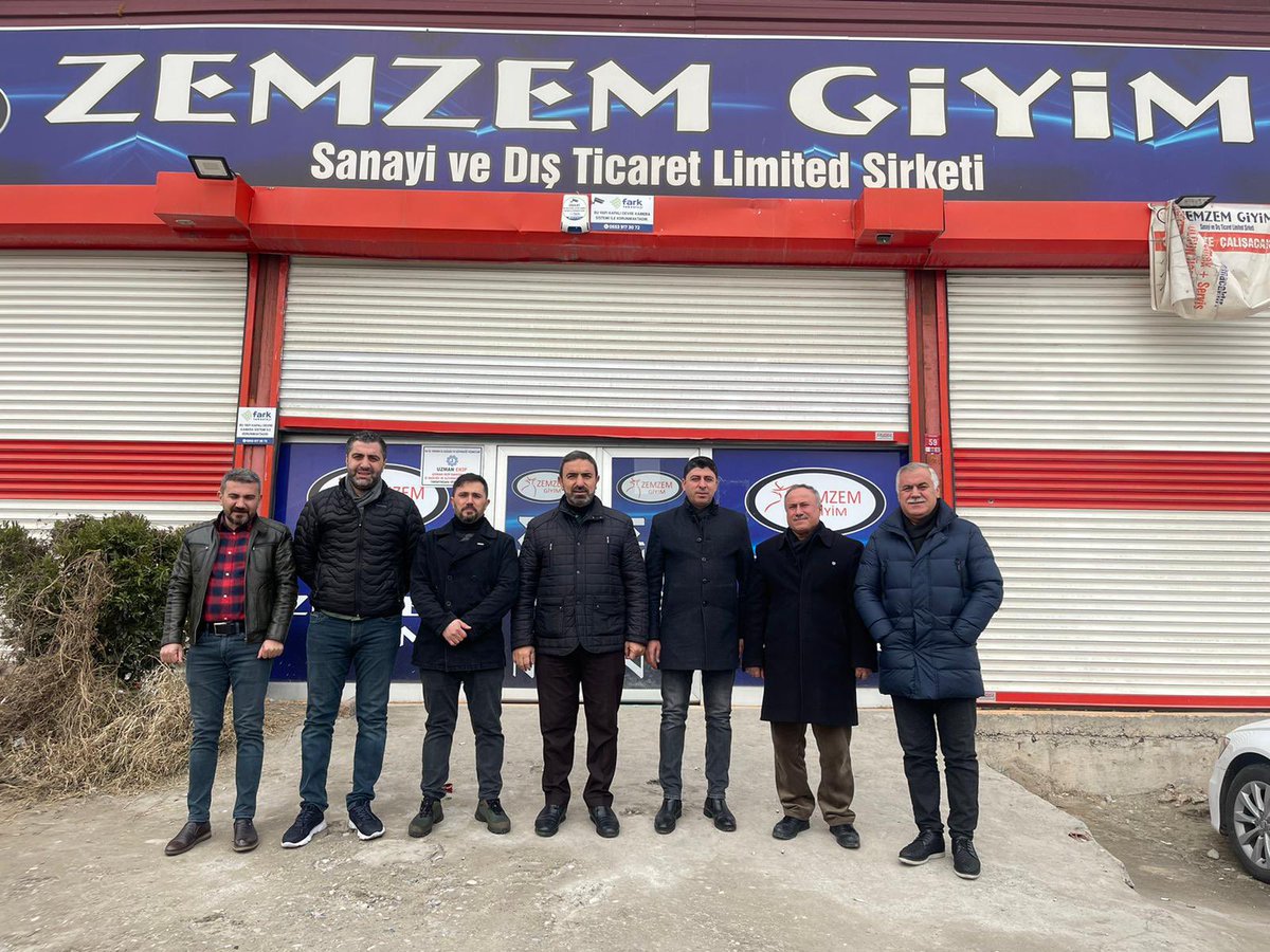 askonbatman's tweet photo. Üye ziyaretleri kapsamında şube başkanımız @selmannasiroglu üye ilişkilileri bşk @mccaglayan72 sektörler Kom. bşk @MahmutE55529054 tekstil Kom.bşk Şükrü Yılmaz ve il sekreterimiz @vural_mustafa72 yeni üyemiz Zemzem tekstil’i ziyaret etti. https://t.co/jBQp7A35I3