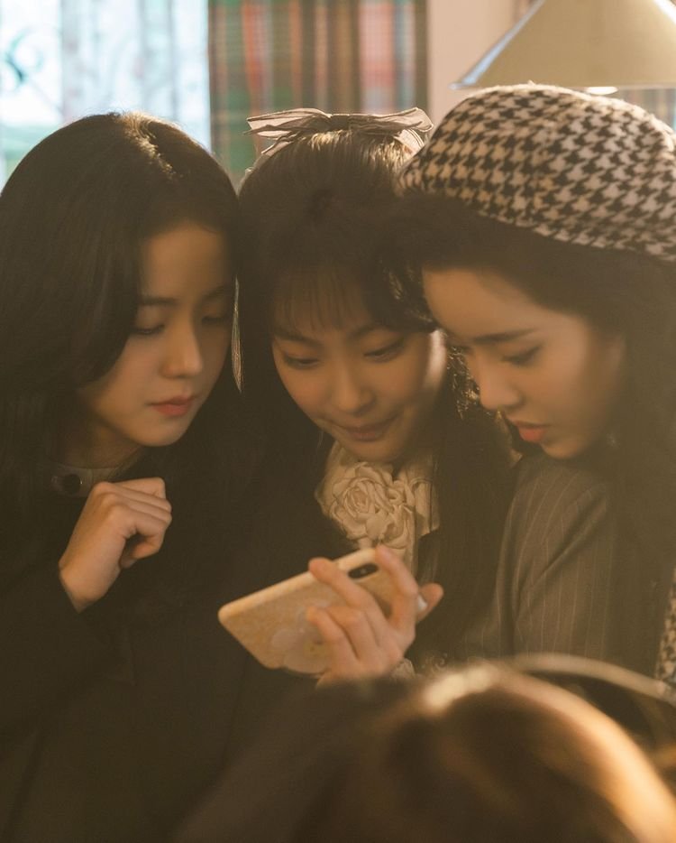 BPGlobalNews's tweet photo. [Instagram] - 220122
heee_jjinn feed updated with #JISOO.

@BLACKPINK #지수 https://t.co/ZBpbDtpVCM