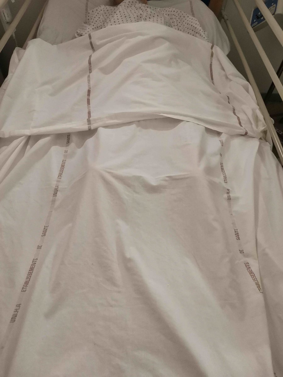 GattoRobin3's tweet photo. érigé en monopole thérapeutique abusif, un outil de contrainte sociale et de discrimination. Je continuerai, en souvenir de mon père, qui était avant tout un grand voyageur curieux de tout, d'aspirer à un monde meilleur et plus tolérant. https://t.co/slhjfxxhog