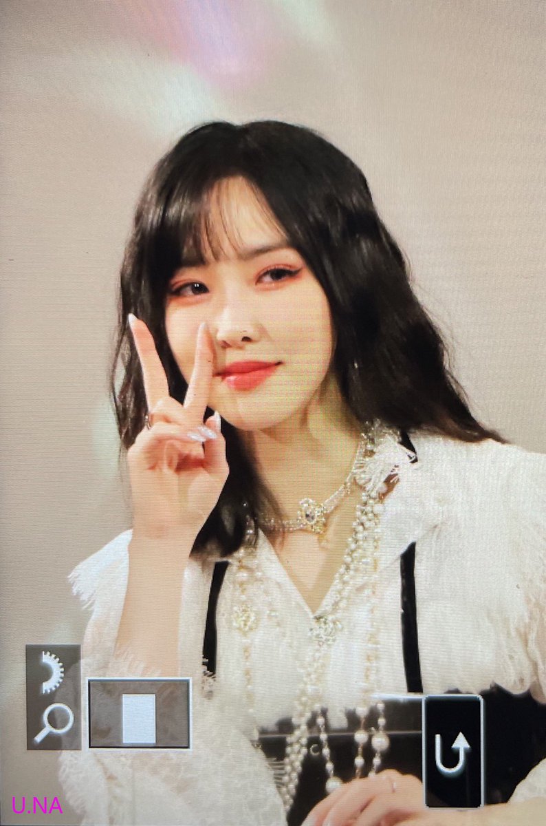 U.NA👼🏻 tweet media