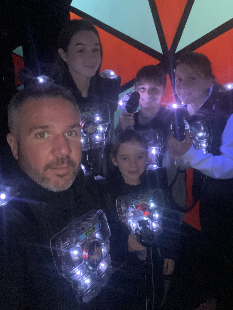 thegeordiebear's tweet photo. Dropped behind enemy lines with the family to protect ๐ #laser #laserzone https://t.co/bRMe2m0pgU