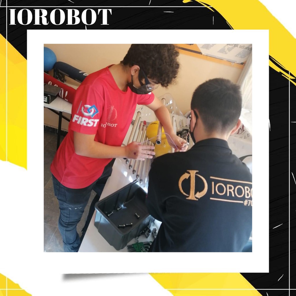 IOROBOT #FRC2022 #RapidReact sezon çalışmalarına hız kesmeden devam ediyor! Yaşasın STEM, yaşasın üretmek! 🦾🤖💛🧡🖤🐝 <a href="/FIRSTweets/">FIRST</a> <a href="/FRCTeams/">FIRST Robotics Competition</a> <a href="/FYukselFound/">F. Yuksel Foundation</a> #frcturkey #team7086 #iorobot #bosphorusregional #iomtal #iovet